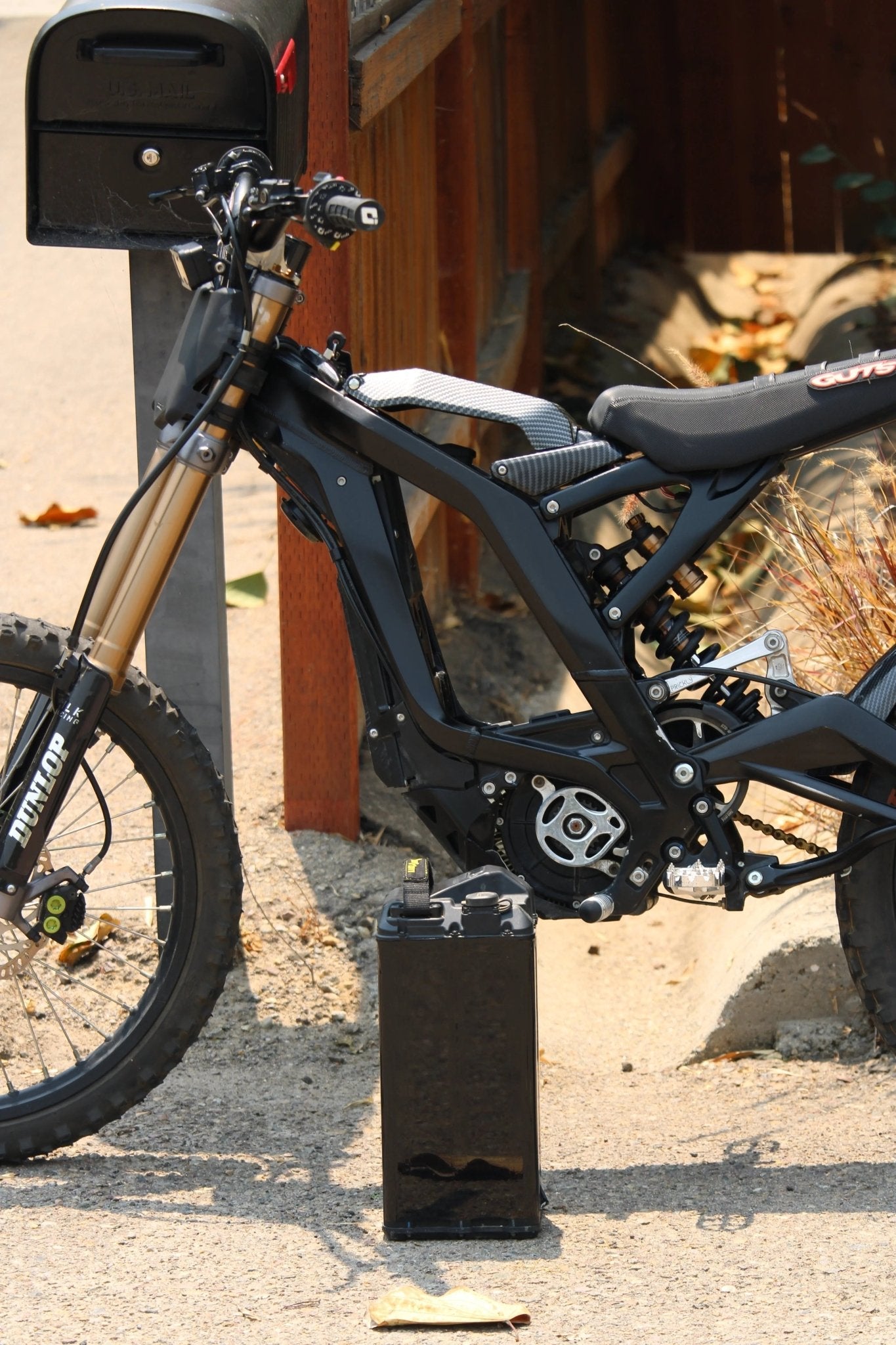 E-Bike invisible Vantablack battery wrap — close-up texture of ultra-matte finish