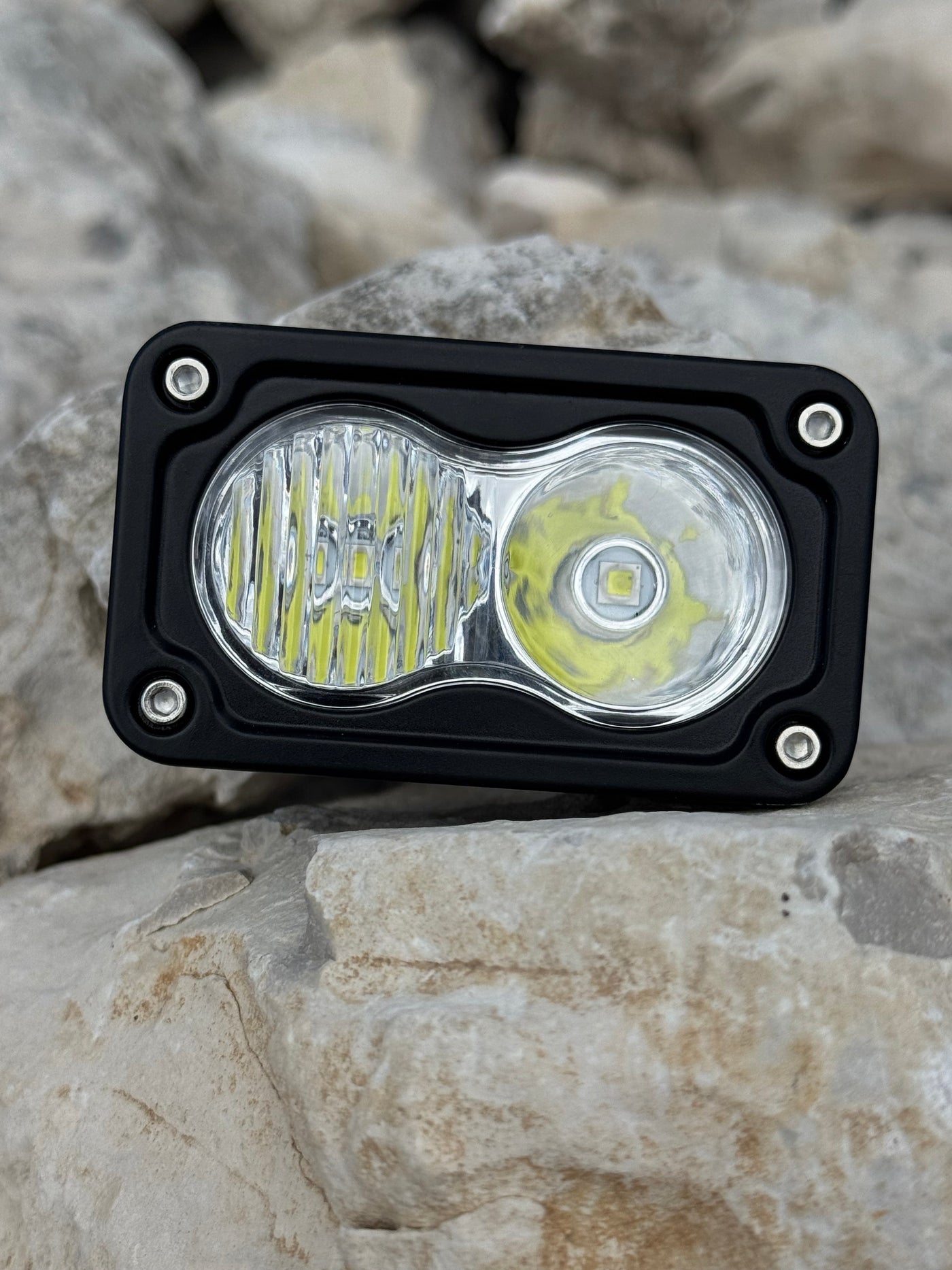 Baja V2 rechargeable light — handlebar switch and Y-splitter