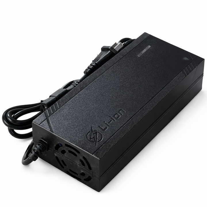 Tuttio Soleil 01 fast charger power unit — compact design for track and trail use, standard outlet compatible