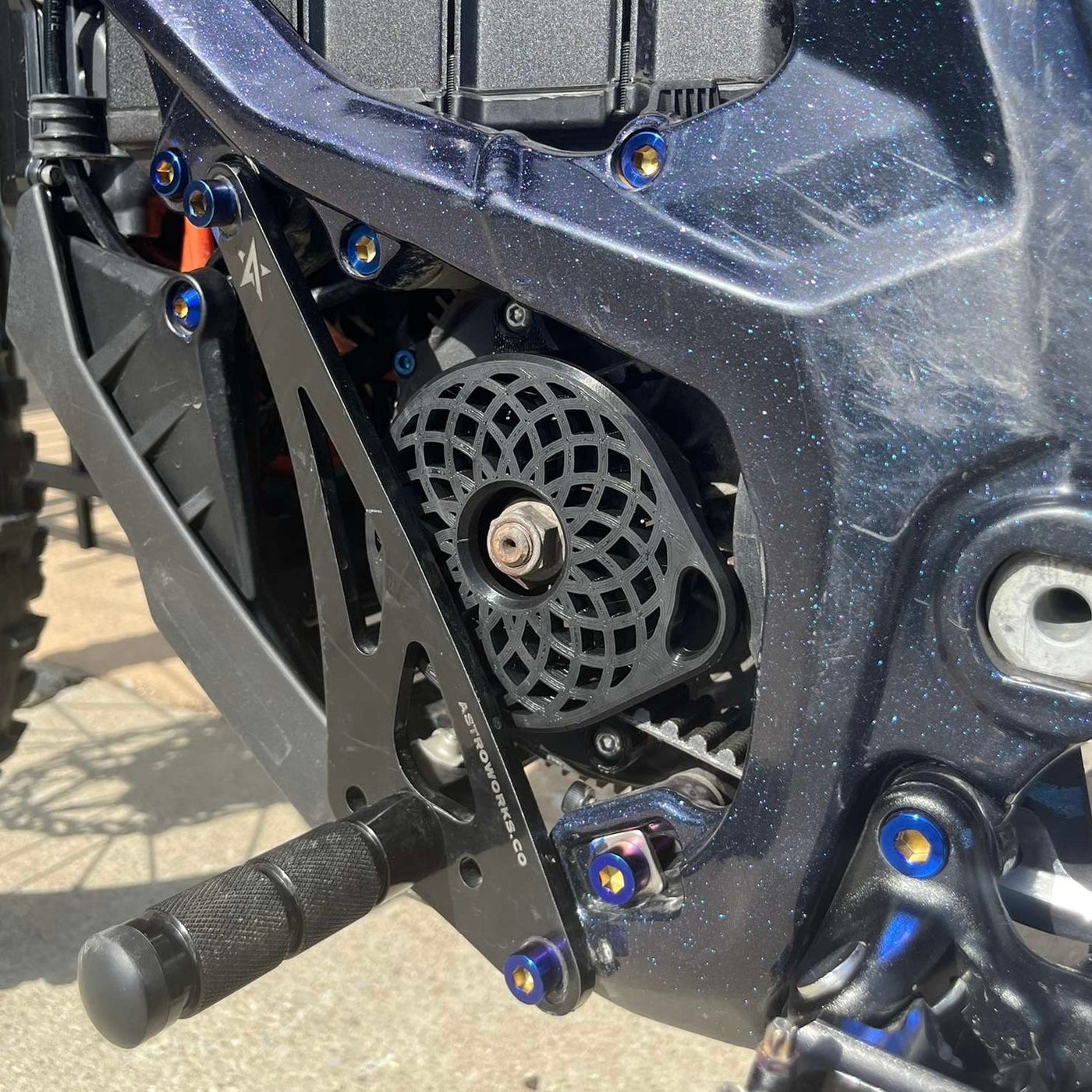 Surron Ultra Bee plastic motor cover – black ABS replacement for Ultra Bee electric dirt bike