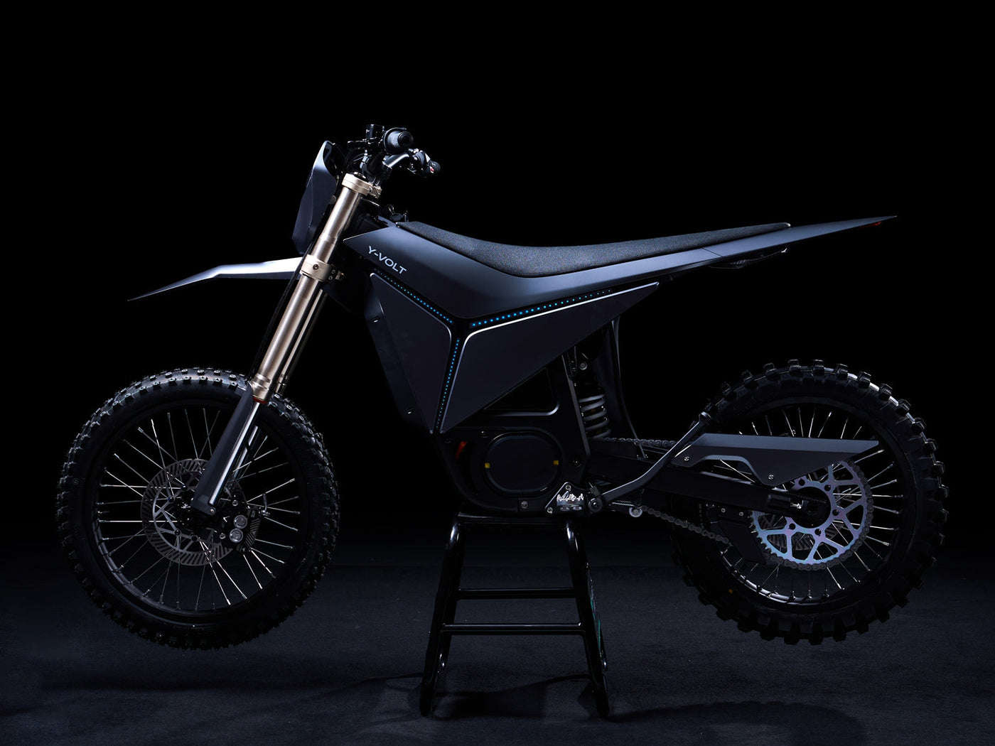 Yvolt Surge V electric dirt bike front three-quarter view