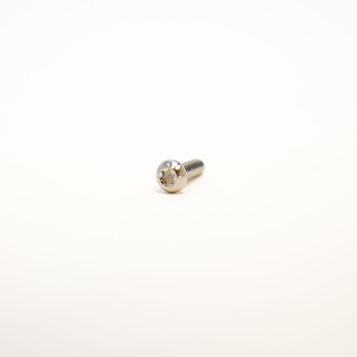 Prickly titanium footpeg pin set, Torx-Plus head detail